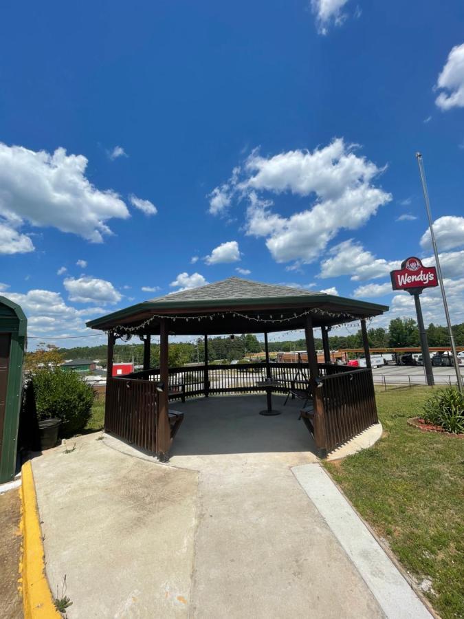 Garden Inn&Suites Hogansville Exterior foto