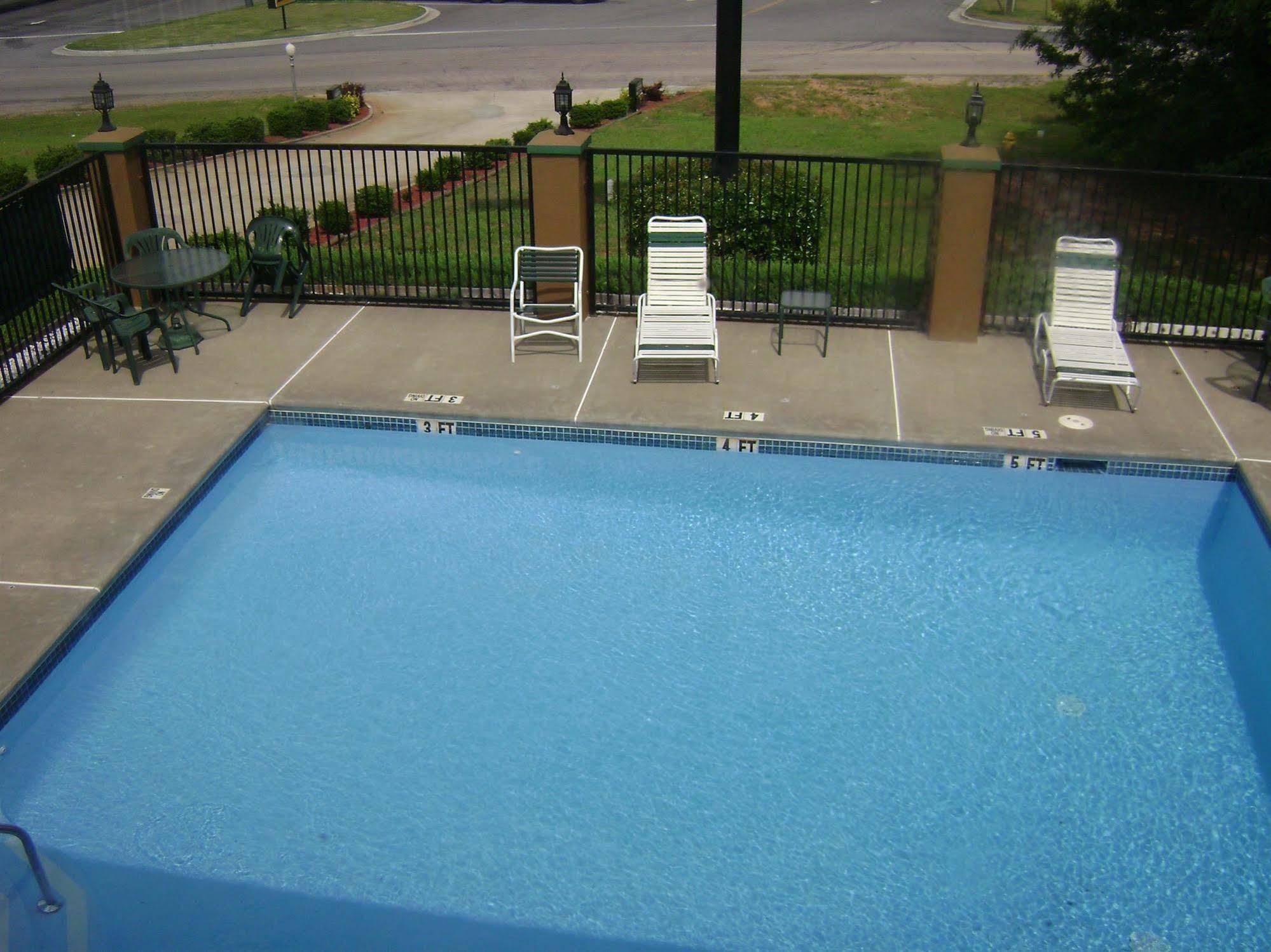 Garden Inn&Suites Hogansville Exterior foto